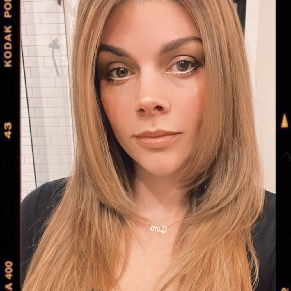 Meet your Posher, Danielle